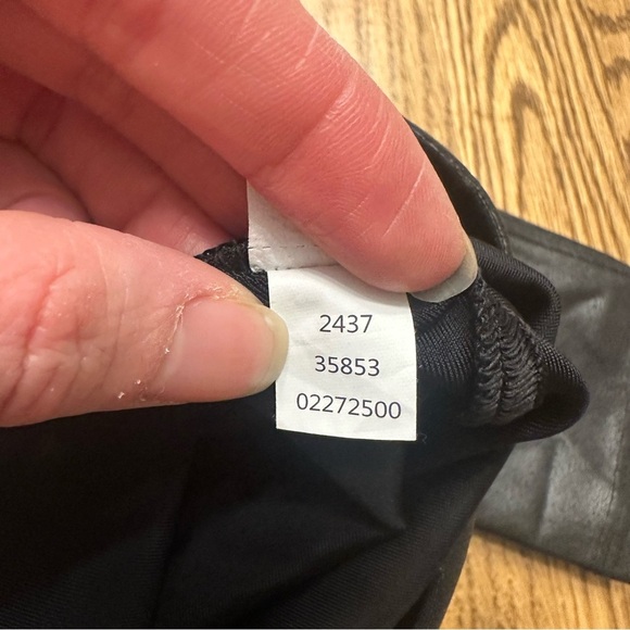 Spanx Faux Stretch-Leather Leggings Black Size Medium - Picture 12 of 12